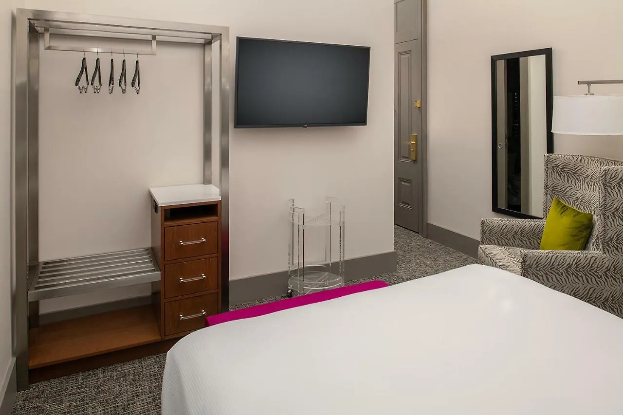 **  Harlow Hotel Portland USA